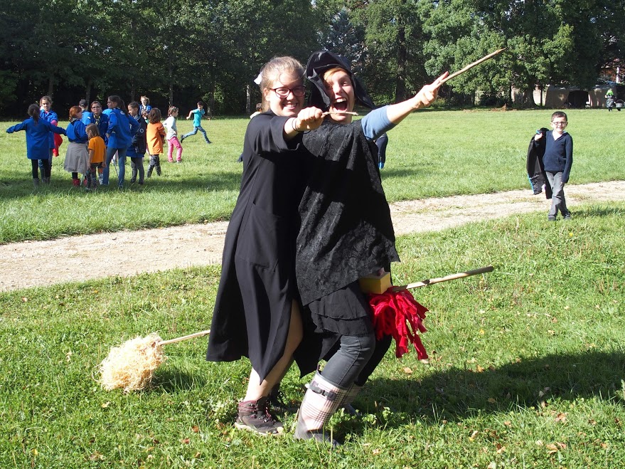 Sans oublier, les professeurs de terrain ! # ProfesseurBibine ! # professeurdevolenbalais   # vivelequidditch!